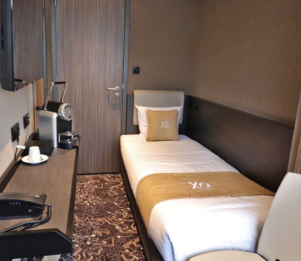 undefined XO Hotels Infinity 3