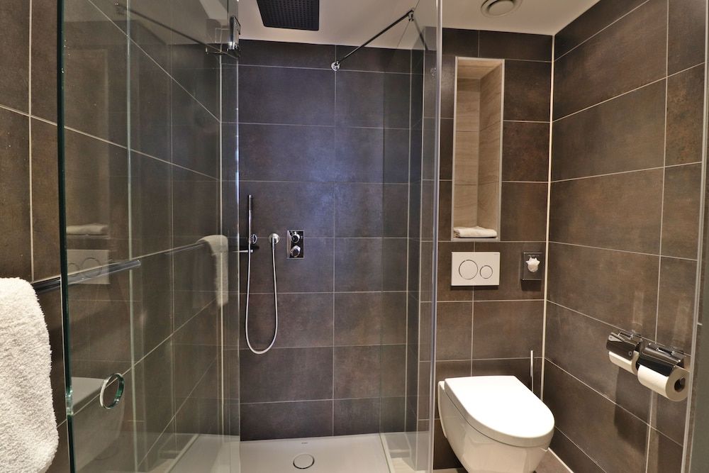 undefined XO Hotels Infinity 6