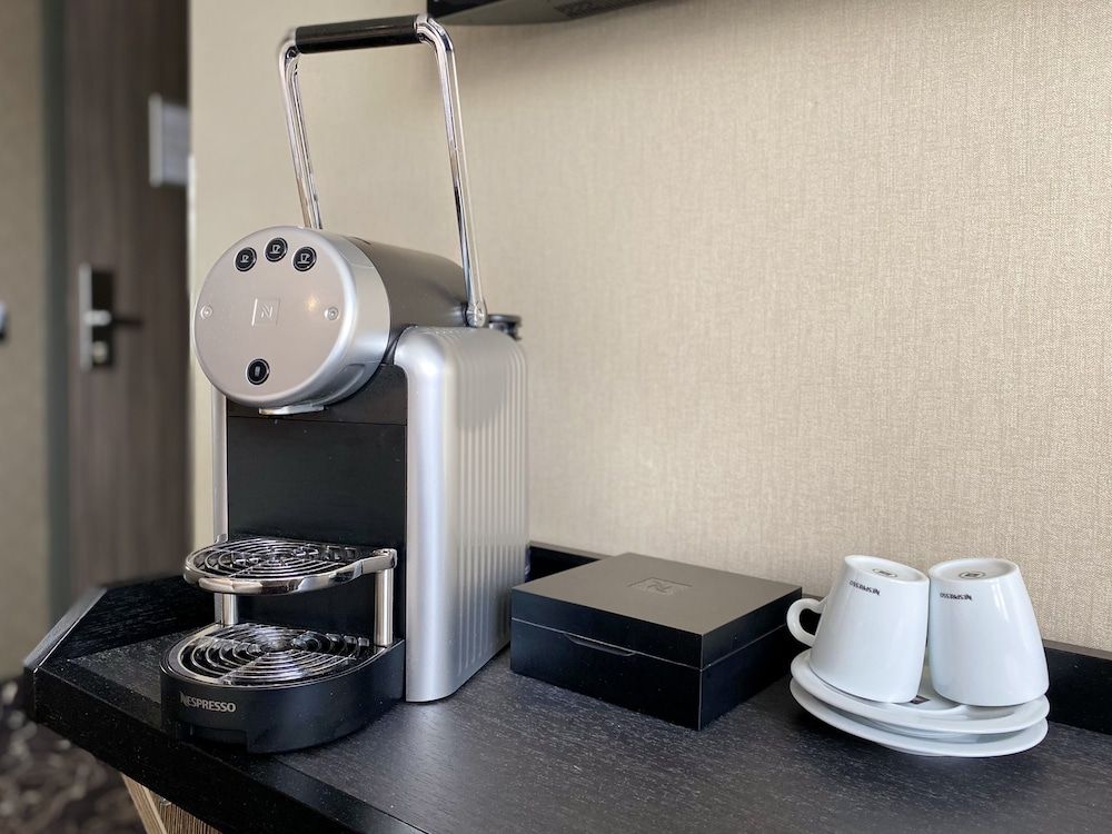 XO Hotels Infinity Twin Room 6