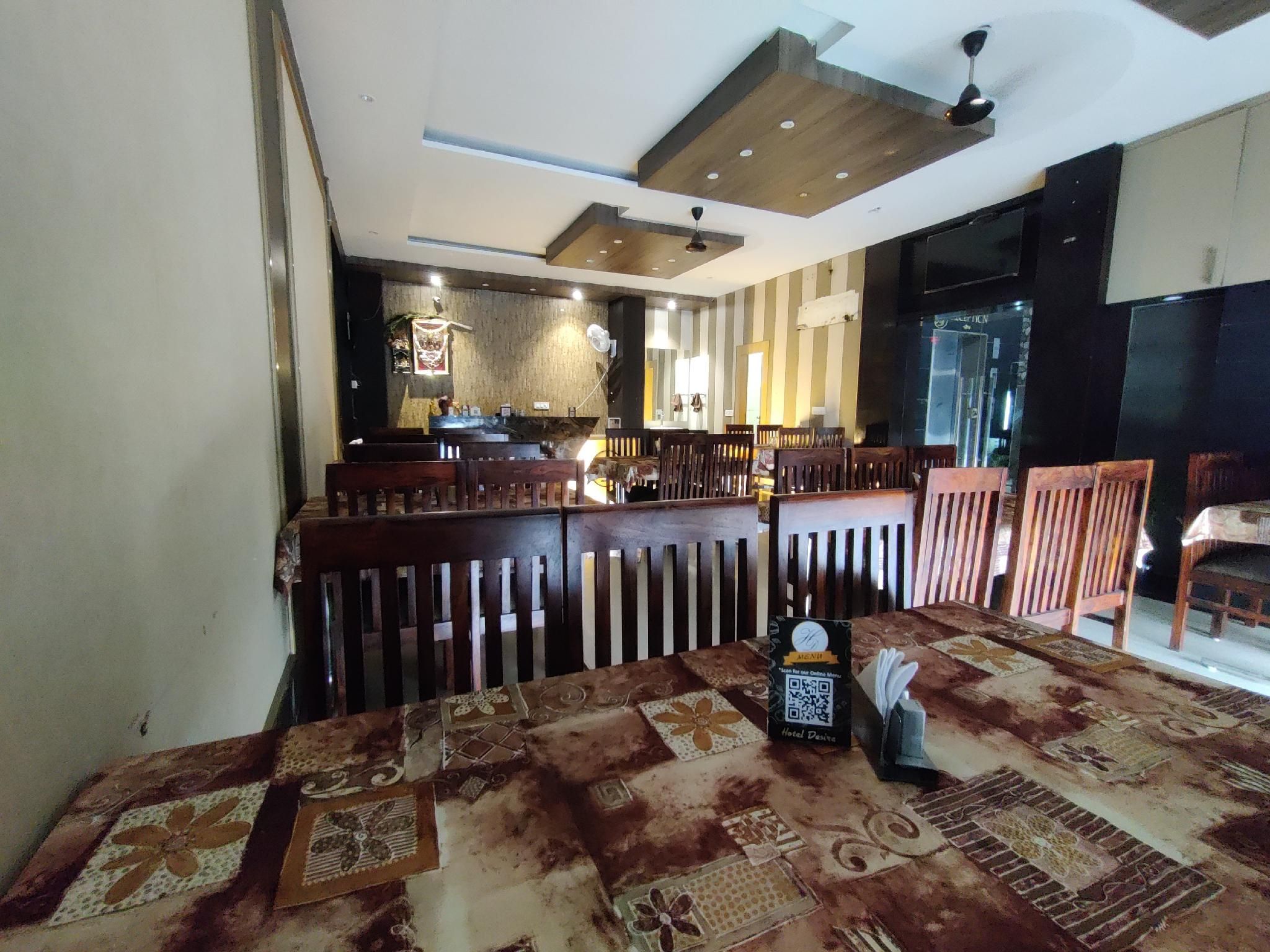 undefined Hotel Desire 7