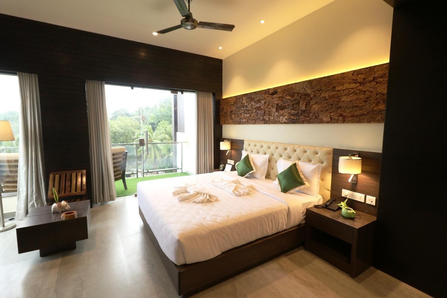 Sea Hills Hotels Premium Suite Room Sea View 4