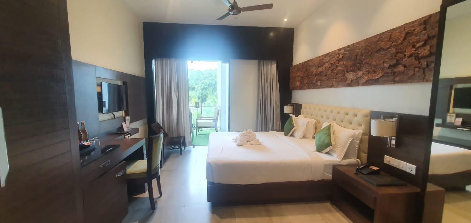 Sea Hills Hotels Premium Suite Room Sea View