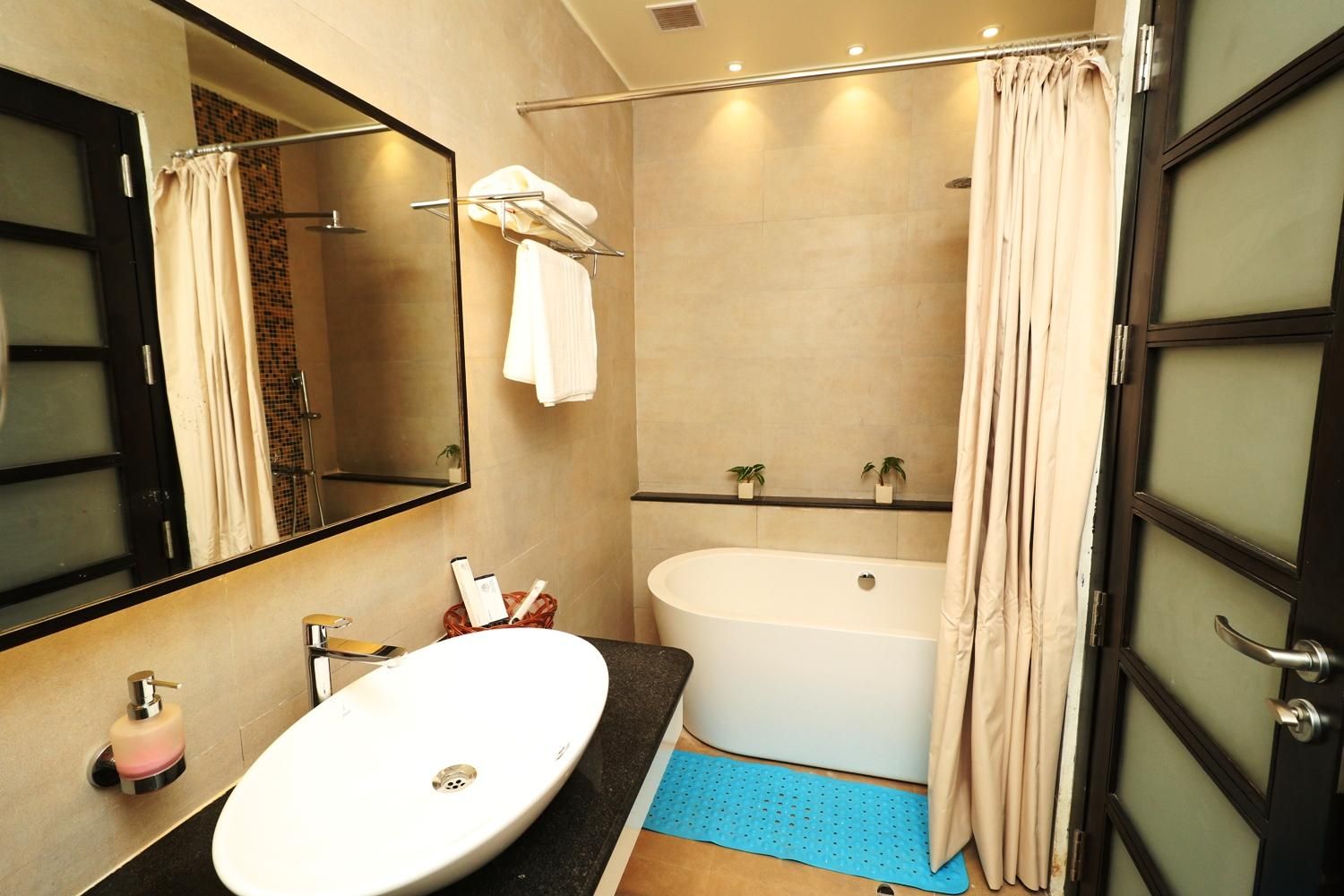 Sea Hills Hotels Premium Suite Room Sea View 9