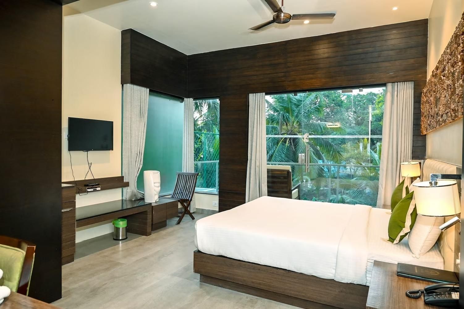 Sea Hills Hotels Premium Suite Room Sea View 2