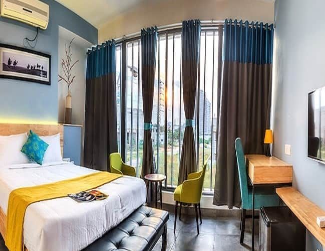 Aura Corporate Suites Deluxe Room 4