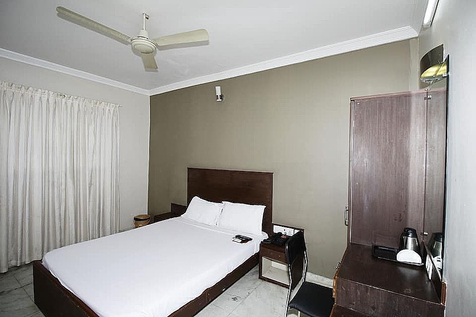 Deluxe Bedroom