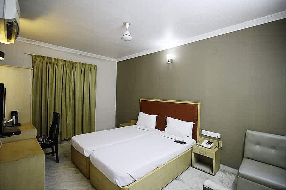 Deluxe Bedroom