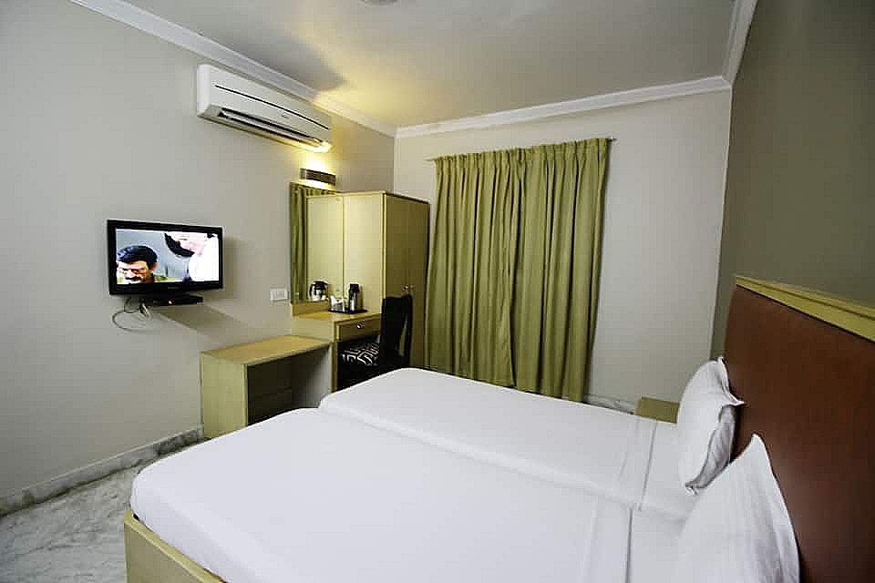 Deluxe Bedroom