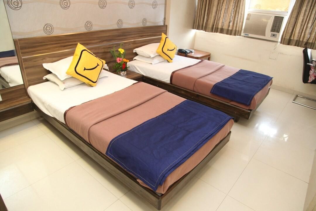 Hotel Shalimar Executive Room 2