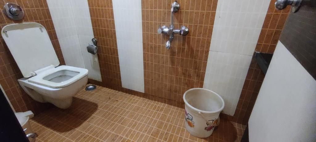 Skylark Inn Standard Room Non AC