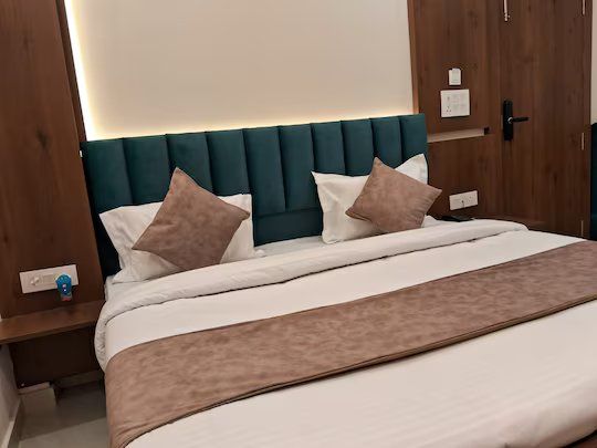 Vinayak Heritage Super Deluxe Double Bed 5