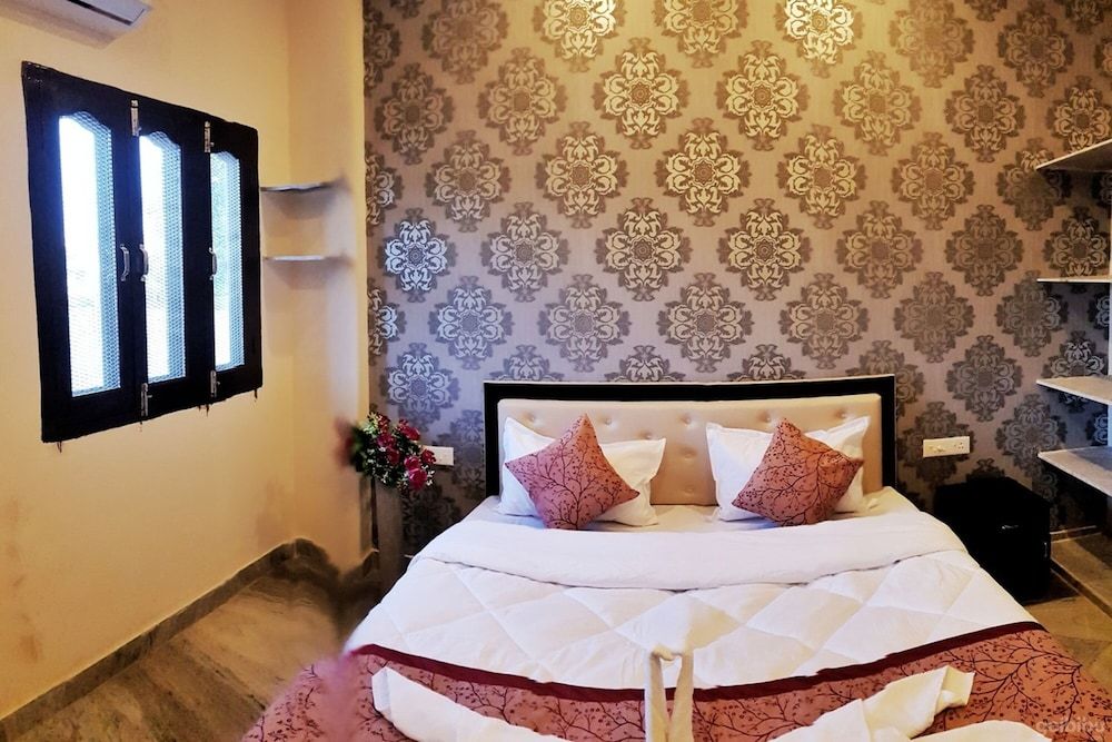 Kanhaiya Home Stay Superior Room, Balcony, Lake View 3