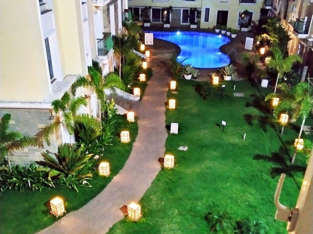 Sea Hawk Suites Baga