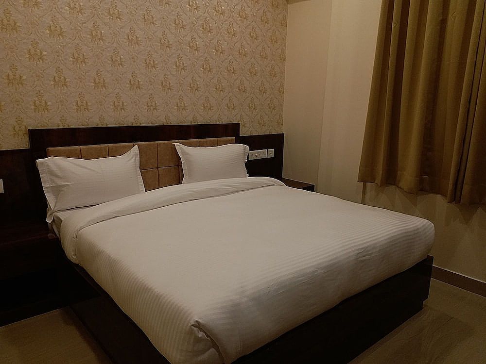 Ganga Darshan Executive Double Room