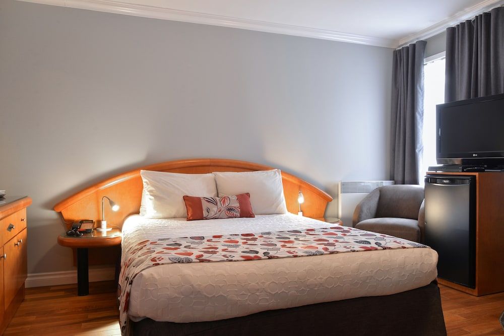 Auberge Le Pomerol Superior Room, 1 Queen Bed 5