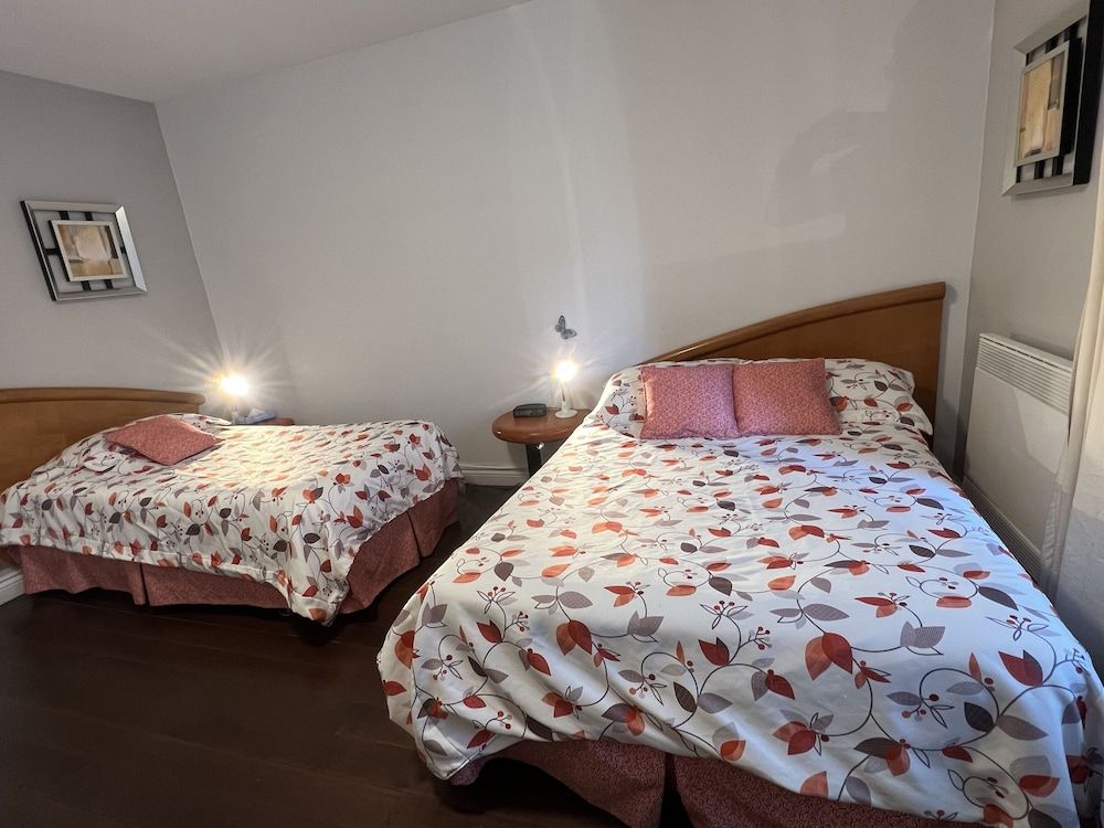 Auberge Le Pomerol Standard Room, 1 Queen Bed 8