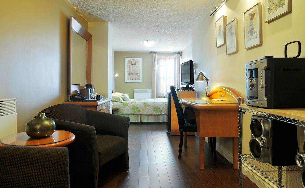 Auberge Le Pomerol Superior Room, 1 Queen Bed 3