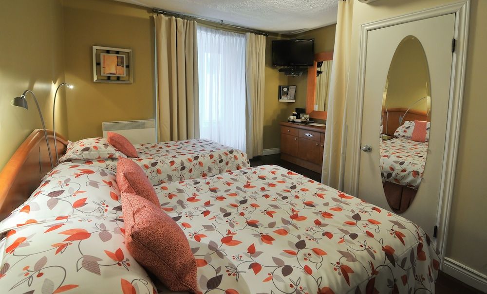 Auberge Le Pomerol Standard Room, 1 Queen Bed 6