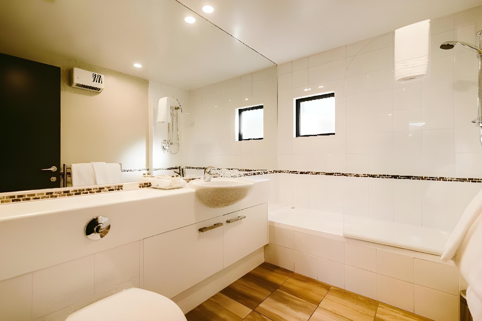 1 Bedroom Courtyard Apartment