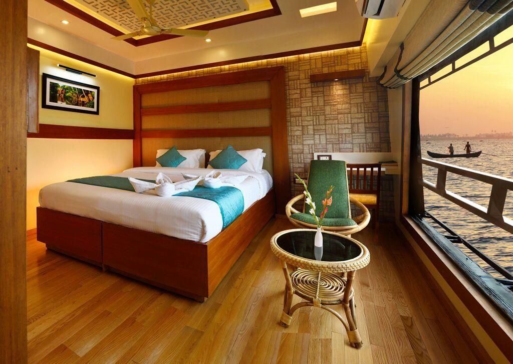 Premium Lake View Room