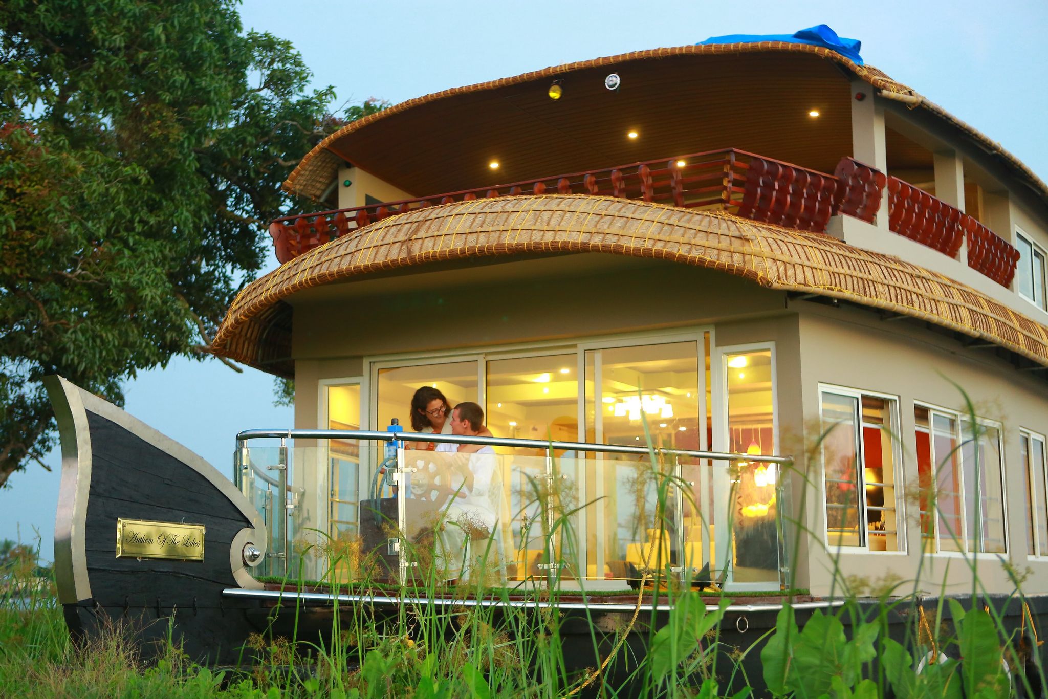 undefined Premium Luxury Houseboat 8