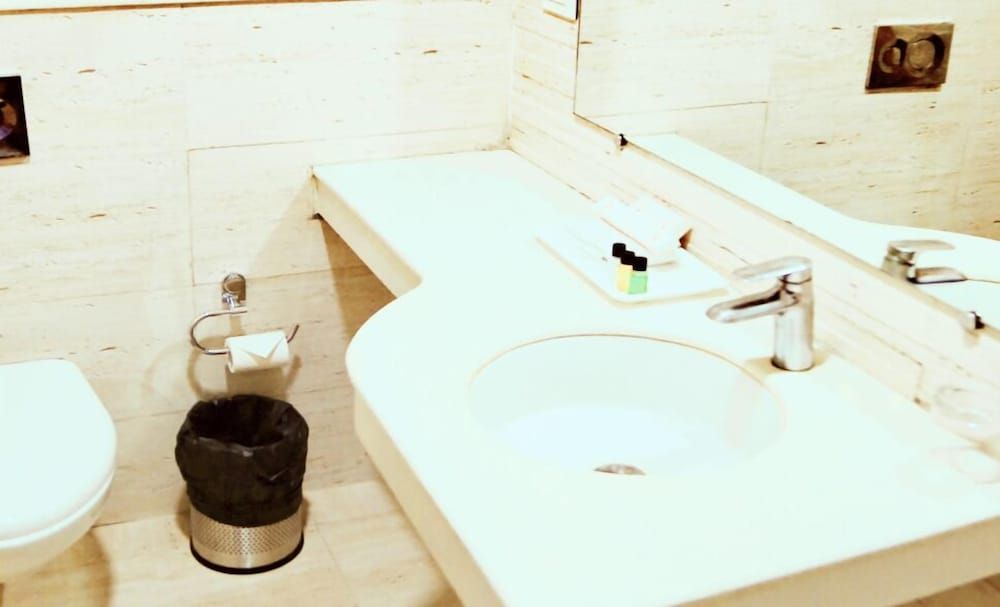 VAC Hotel Noida Deluxe Studio 9