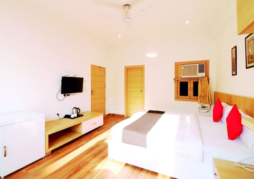 VAC Hotel Noida Executive Room 6