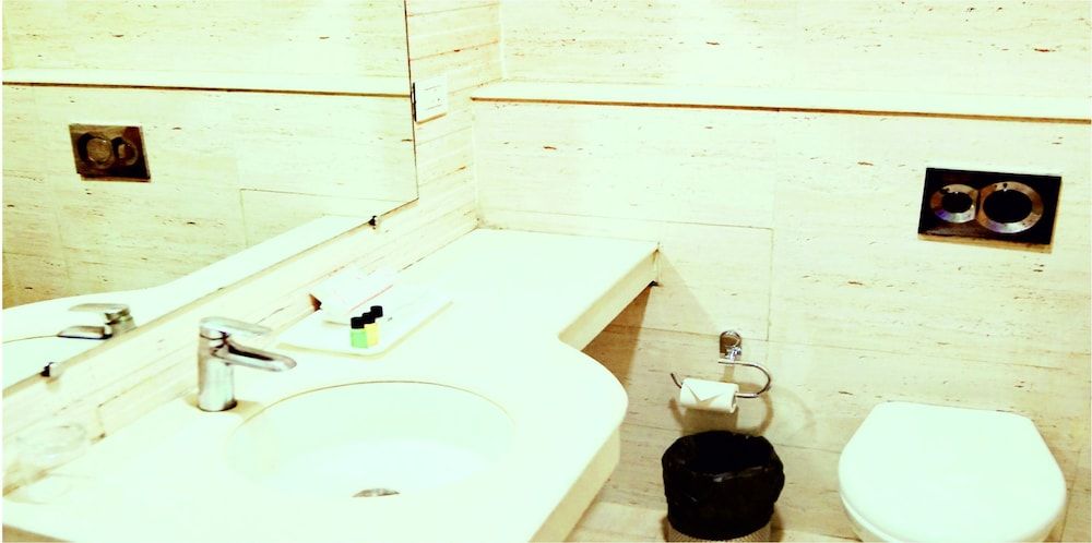 VAC Hotel Noida Deluxe Studio 7