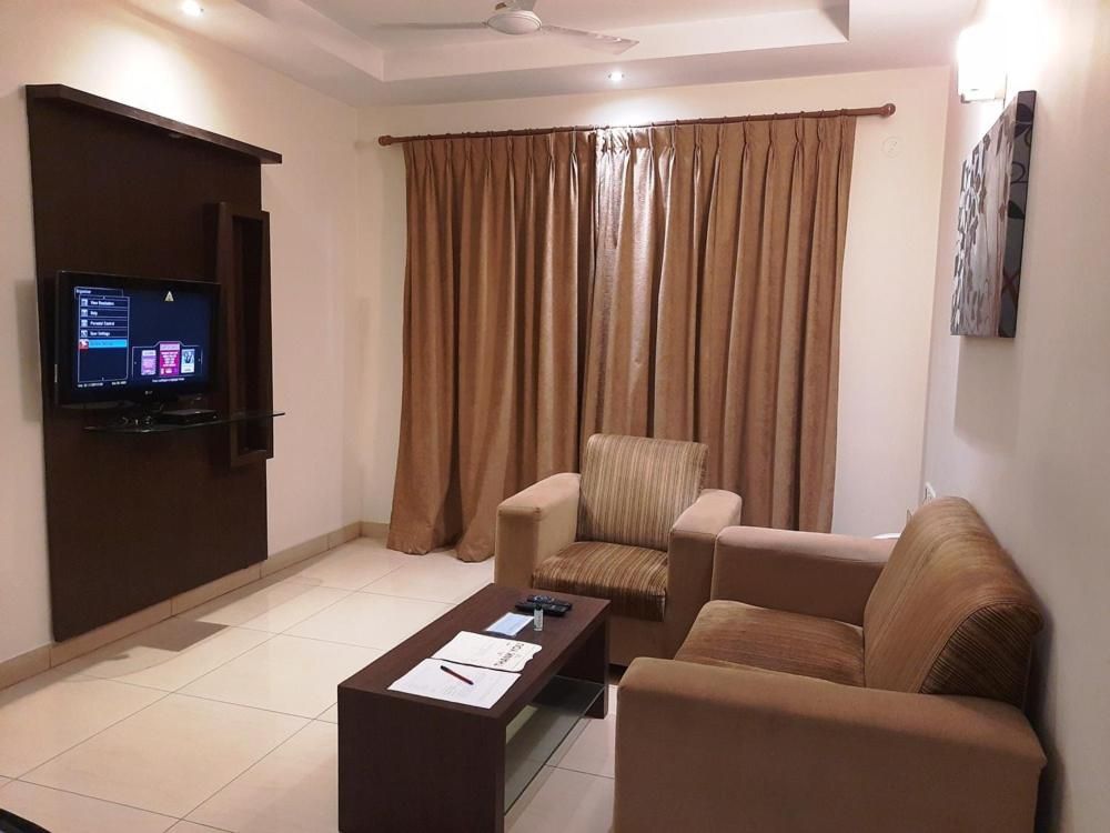 Nagarjuna Suites One Bedroom Premier Suite 3