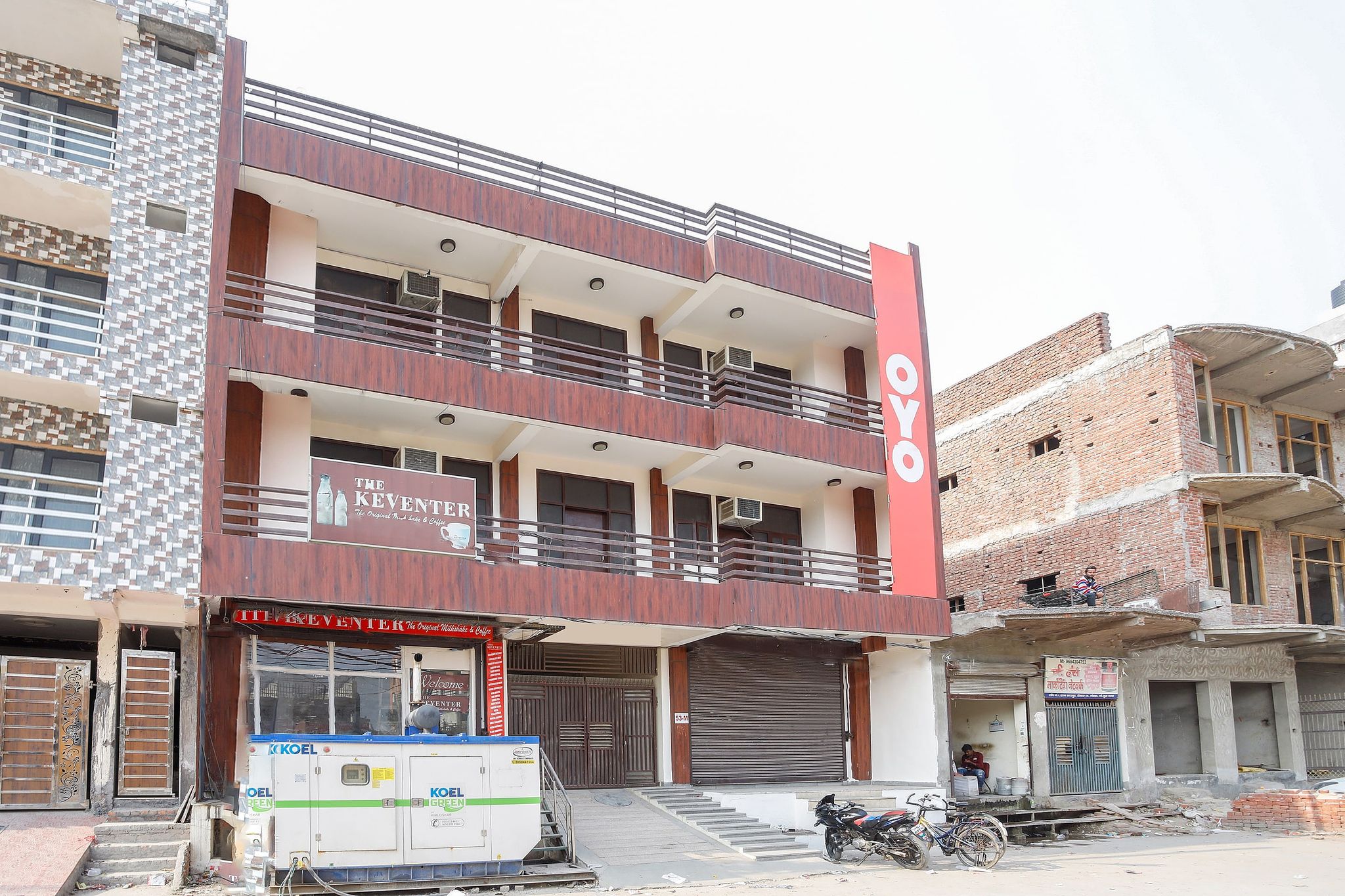 Hotel O Av Residency Near Botanic Garden Of Indian Republic