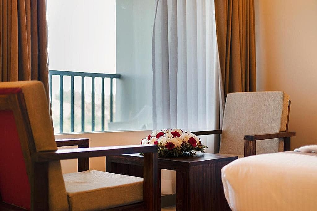 Deluxe Valley View Room with Balcony