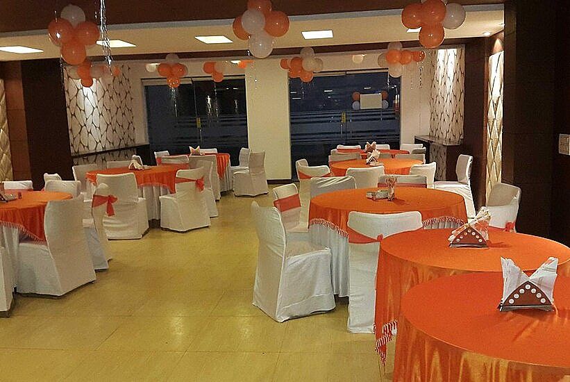 Food & Dining
