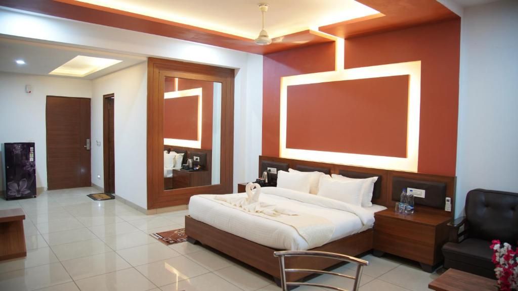 Junior Suite with Balcony