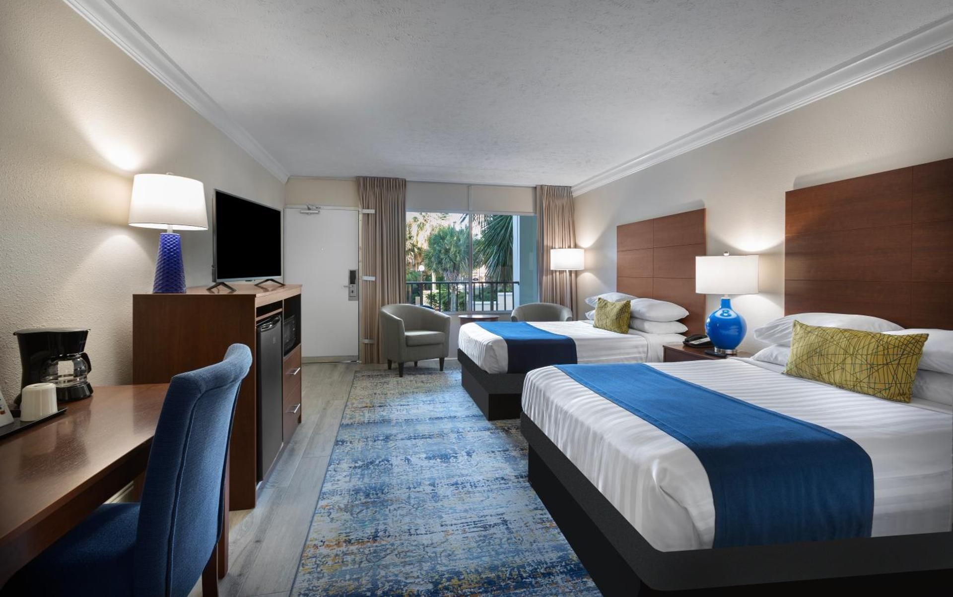 Sea Crest Oceanfront Resort Lowrise Room - 2 Double Beds 2
