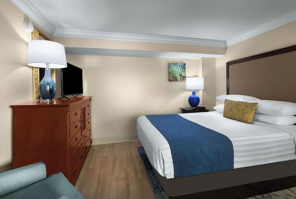 Tower Oceanfront King Suite