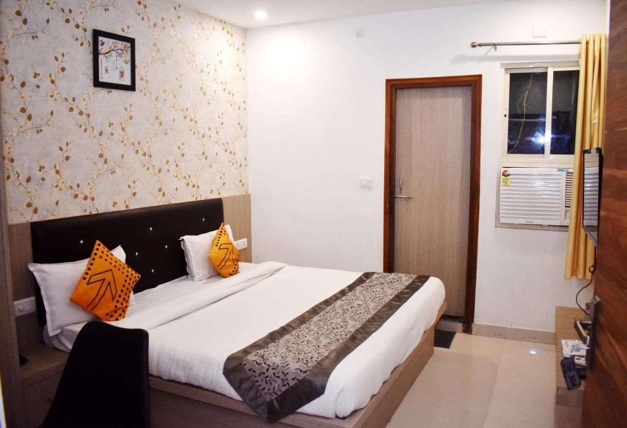 undefined HOTEL UMA PALACE 5