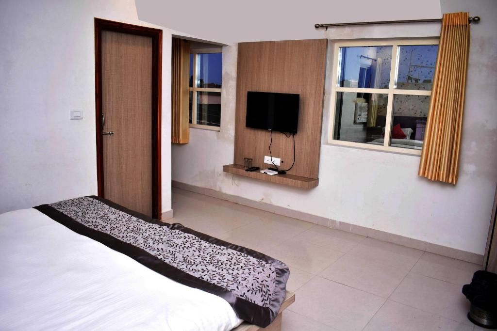 undefined HOTEL UMA PALACE 9