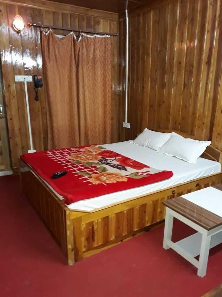 The Park Hotel Standard Double Room, 1 King Bed, Smoking 2