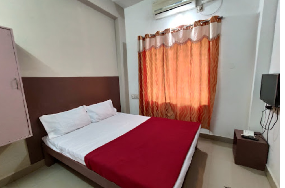 undefined Royal Residency 10