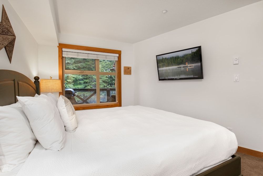 # 302 Lost Lake 1 Bedroom