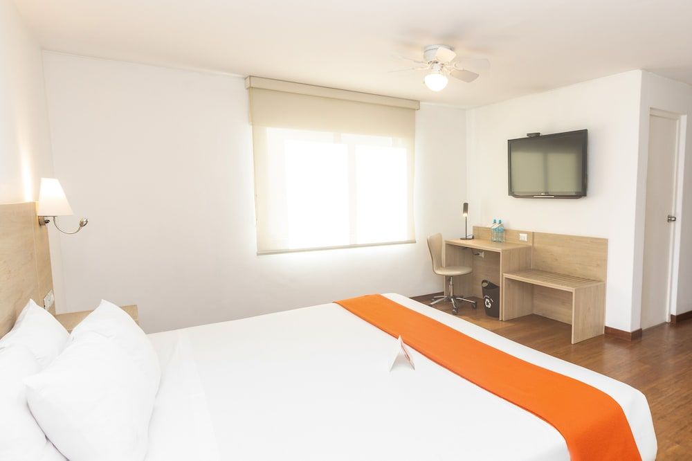 Superior Room, 1 King Bed