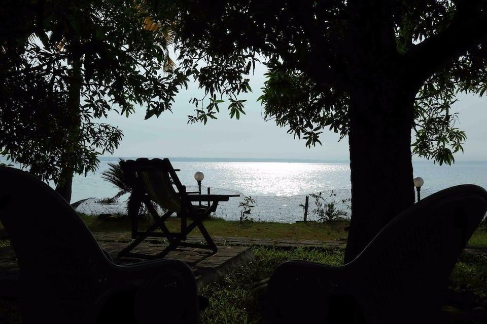 Orchid Lake View
