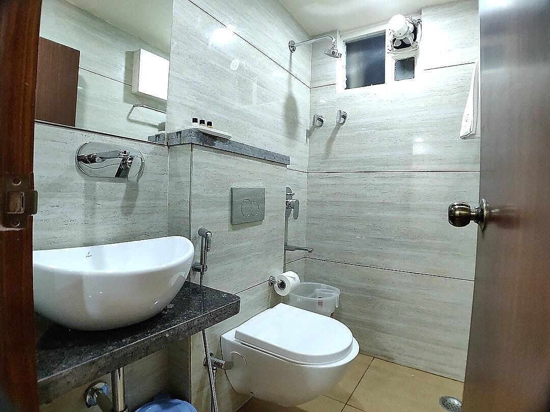 Hotel Jalsa (MP Nagar) Classic Room 4