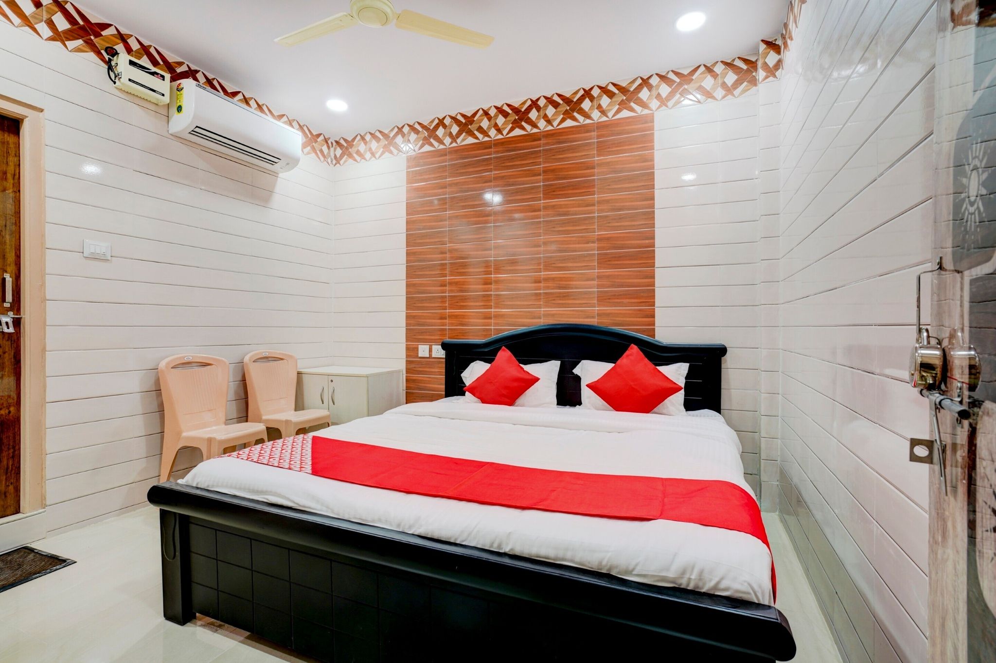 undefined Hotel O Aroma Classic Near Nampally Main Railway station 5