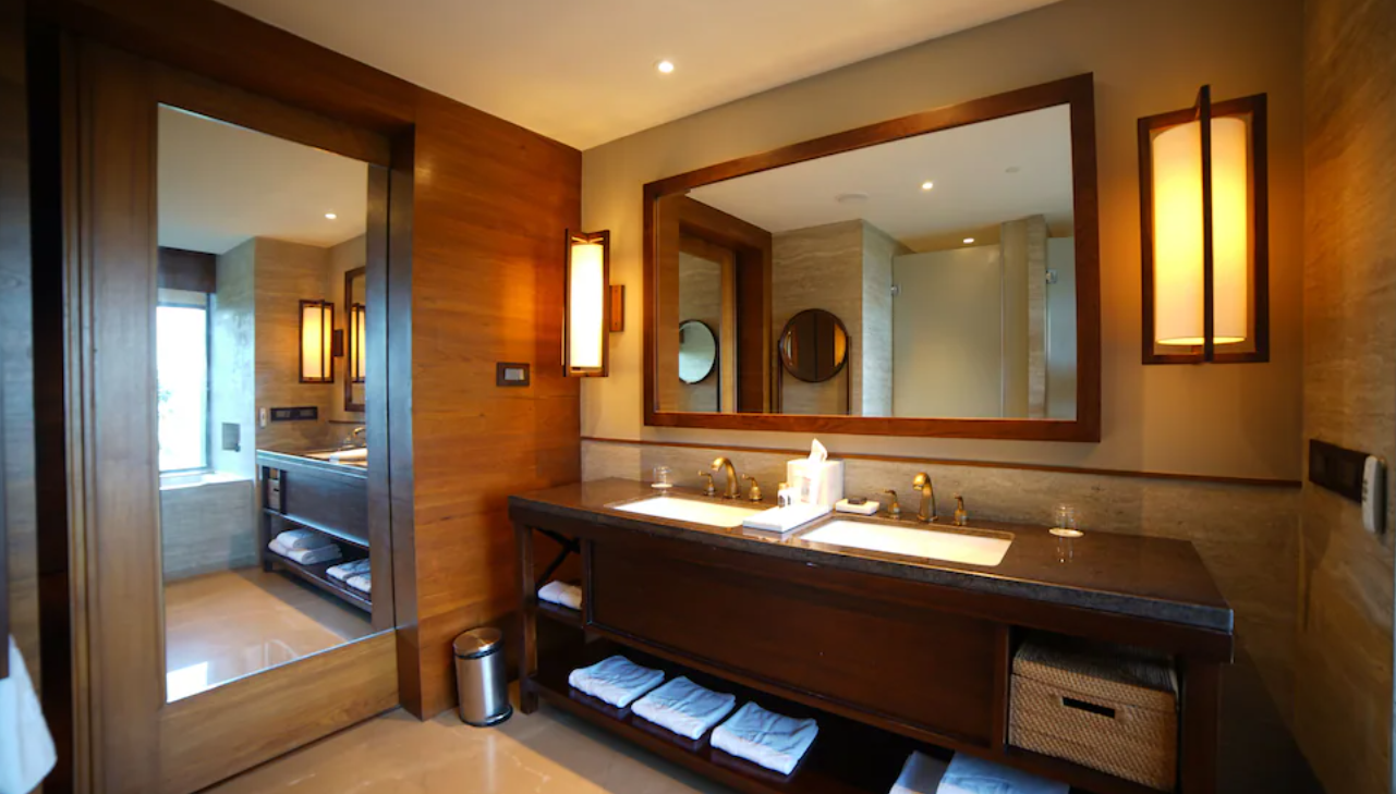 Taj Chia Kutir Resort And Spa, Darjeeling Deluxe Room King Bed 6