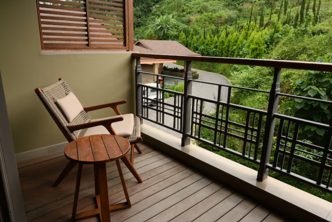 Taj Chia Kutir Resort And Spa, Darjeeling Deluxe Room King Bed 4