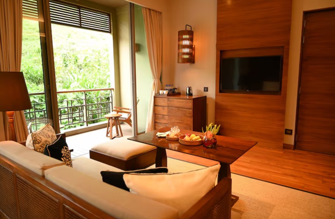 Taj Chia Kutir Resort And Spa, Darjeeling Deluxe Room King Bed 7
