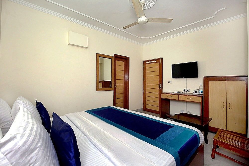 Hotel O Sun Valley Double or Twin Room 7