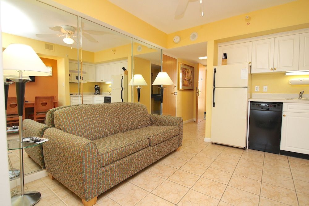 Ocean Sands Resort, Oceanfront, Virginia Beach by Vacatia Superior Suite, 1 Bedroom, Balcony, Ocean View 6