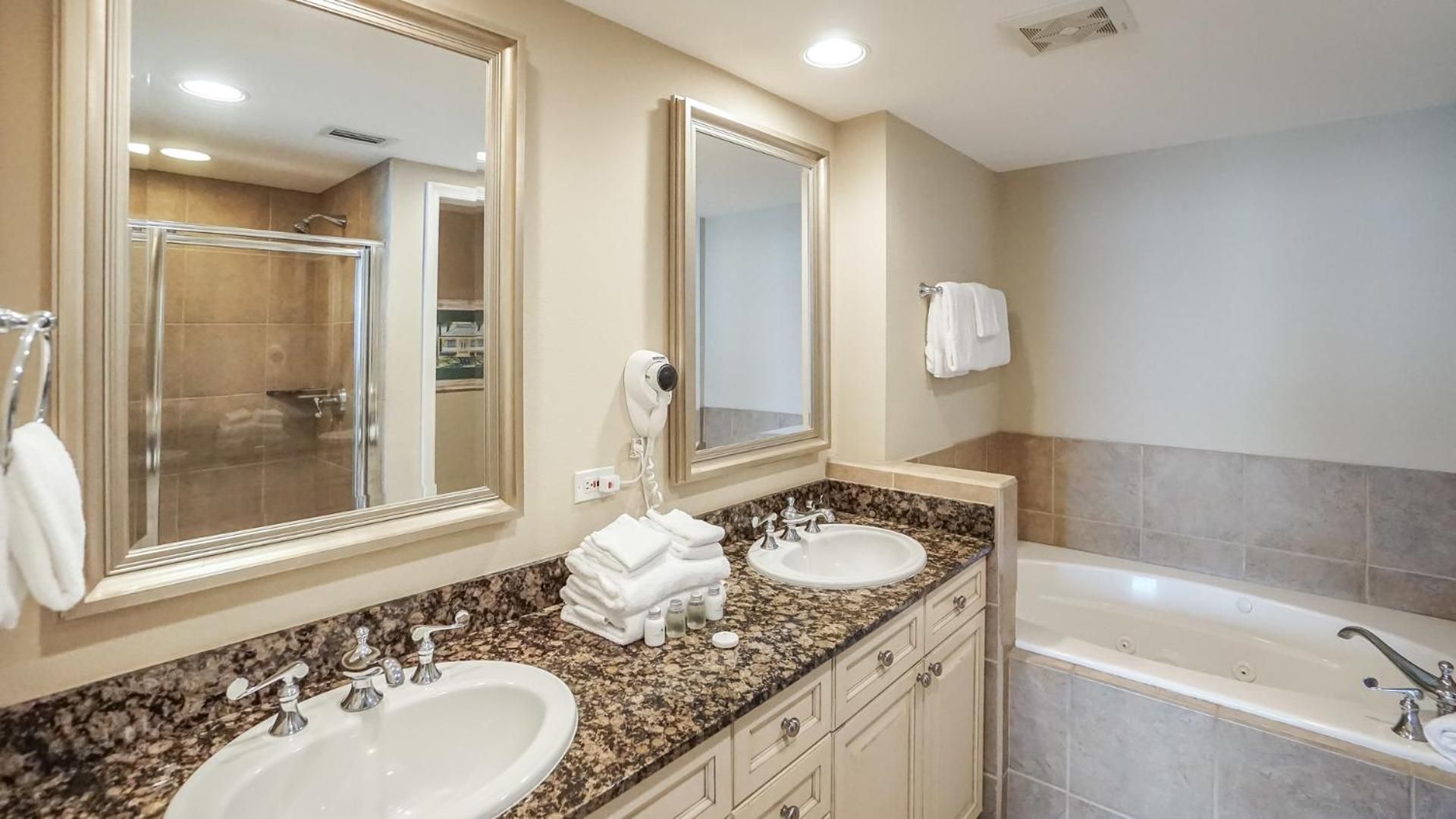 Two-Bedroom Apartment - Gulf View